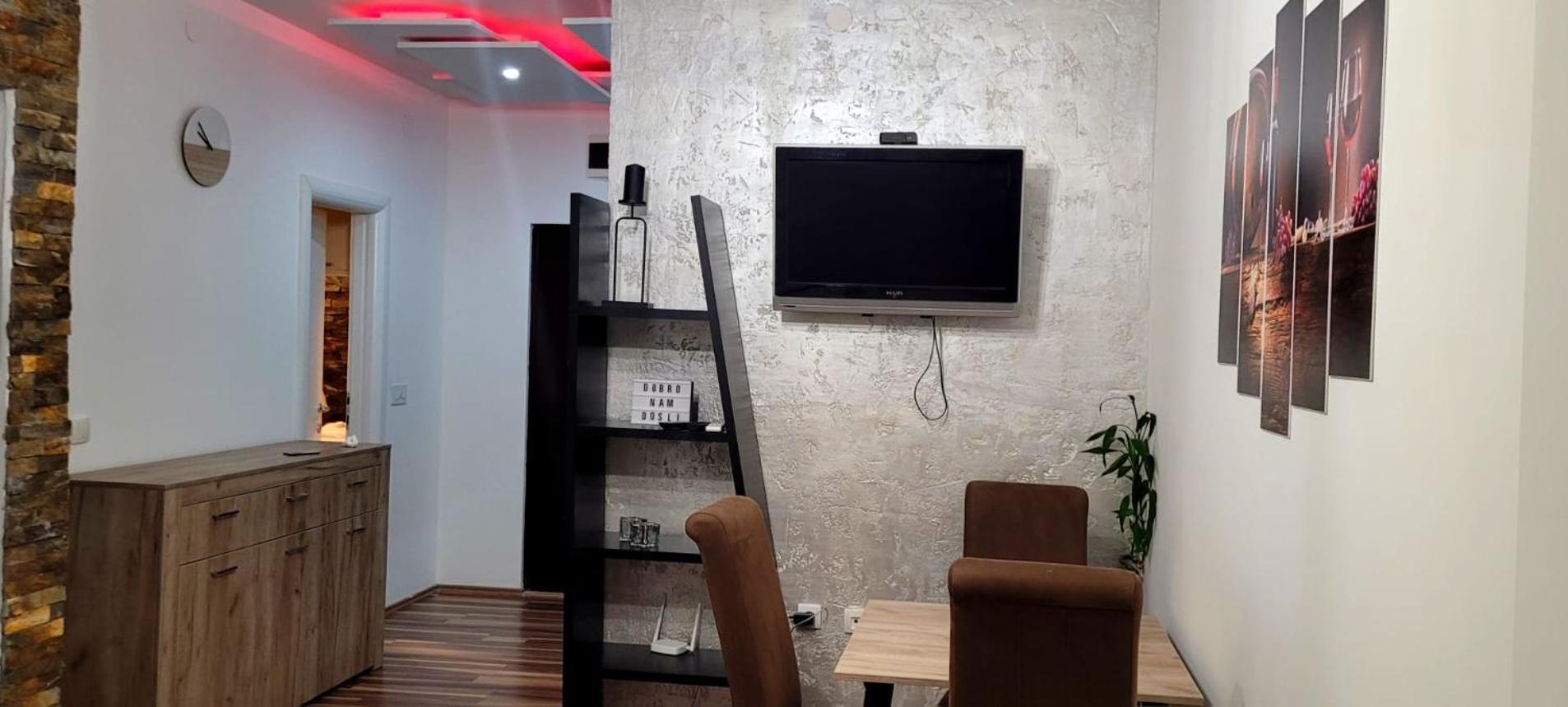 Todor Apartmani Kladovo Esterno foto