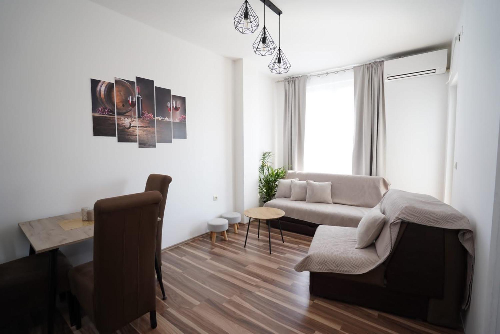 Todor Apartmani Kladovo Esterno foto