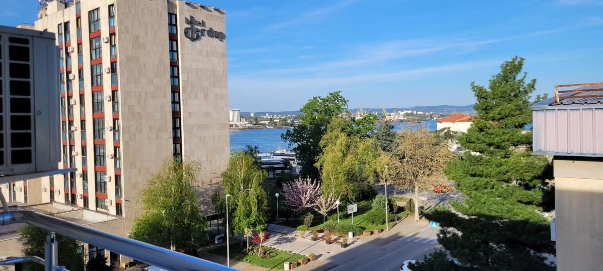 Todor Apartmani Kladovo Esterno foto